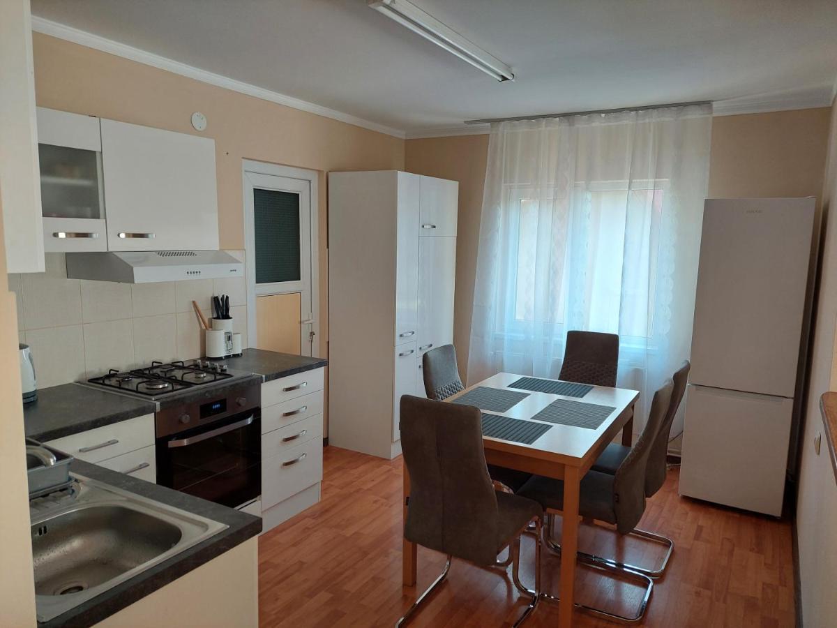 Apartamento Casa Mario Oradea Exterior foto